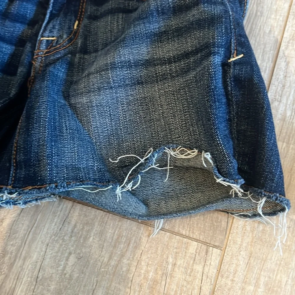 American Eagle Super Stretch Jean Shorts Women’s‎ Size 0 Dark Wash